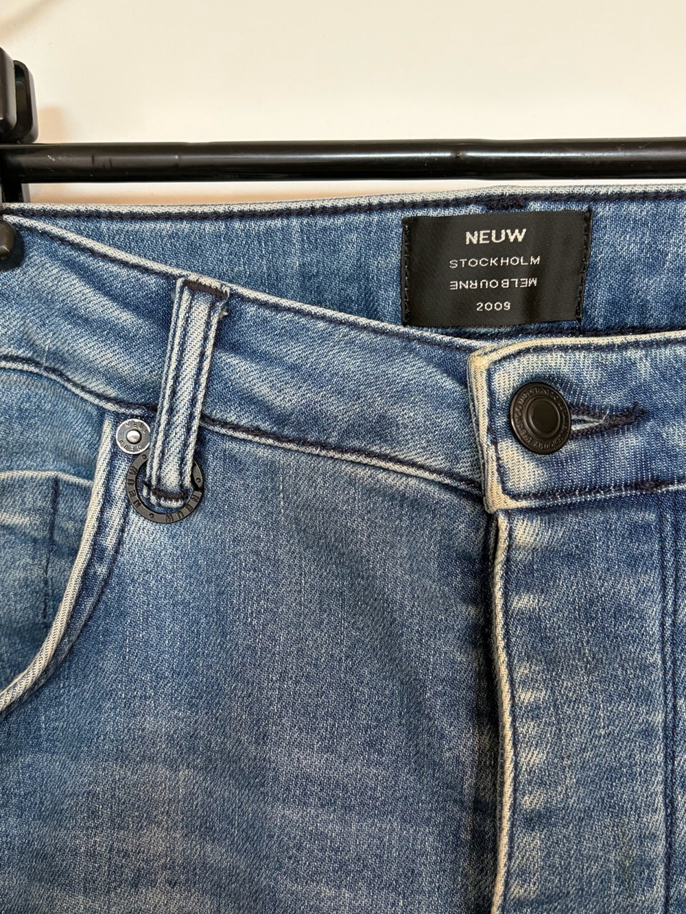 Neuw Men's Slim Straight Jeans in Medium Blue Wash
